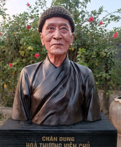 Chân Dung Hoà Thượng 