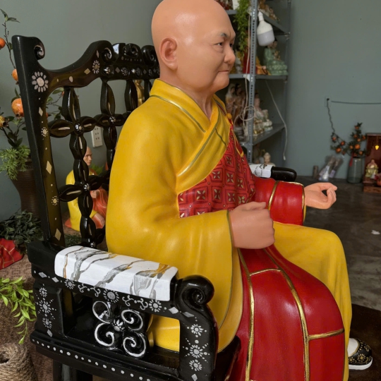 Tượng hoà thượng Thích Thiện Trung