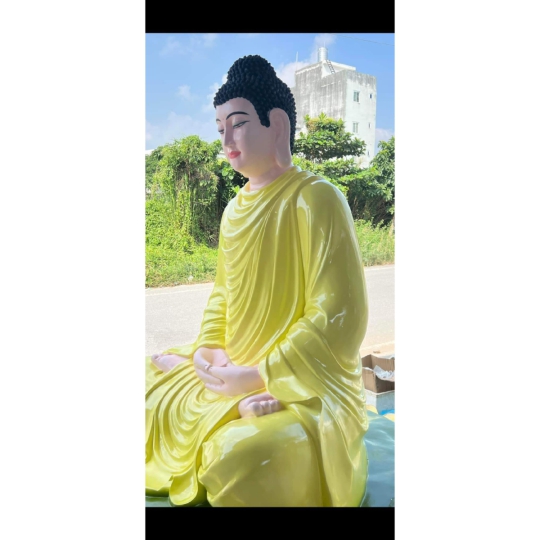 Tượng Phật A Di Đà ngồi đài sen