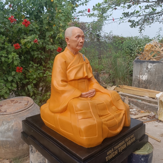Tượng Hoà Thượng Thích Tịnh Hạnh