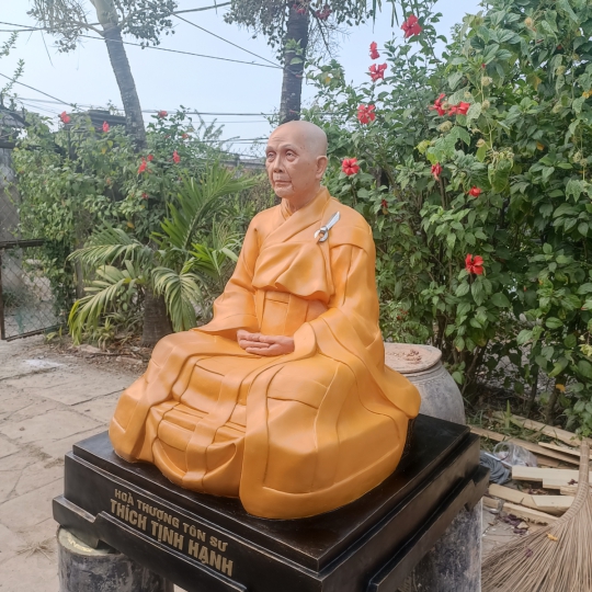 Tượng Hoà Thượng Thích Tịnh Hạnh