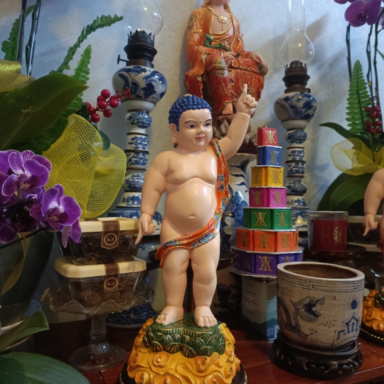 Tượng Phật Đản Sanh