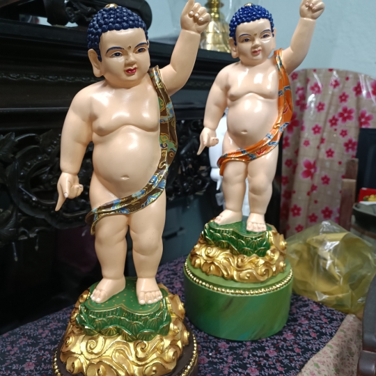 Tượng Phật Đản Sanh