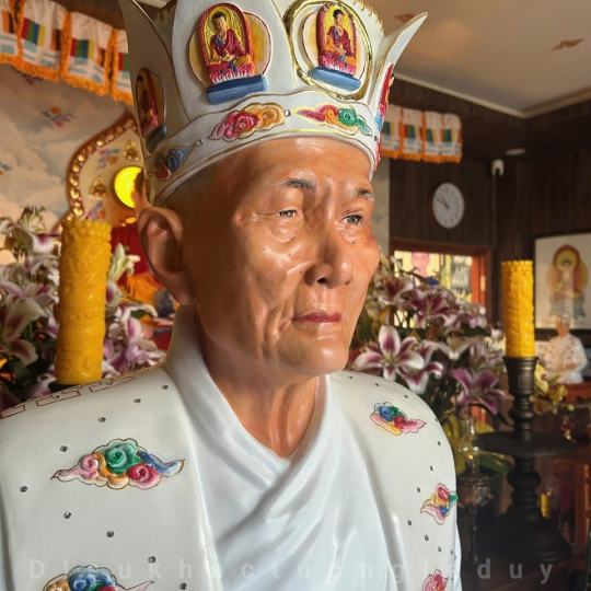 Đức Vô Thượng Di Lạc Tôn Phật