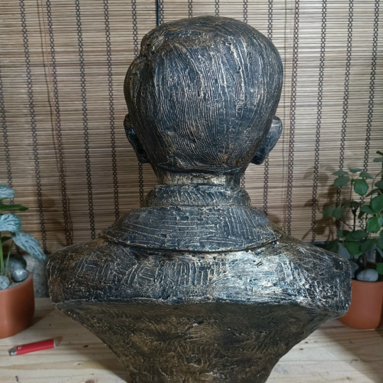 Tượng chân dung 02