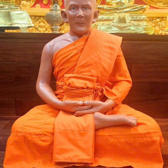 Bộ tượng Sư chùa Khmer Chông Prây ( Trạm )