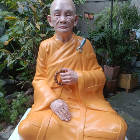 Tượng sư ông chùa Phước Quang