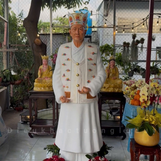 Đức Vô Thượng Di Lạc Tôn Phật