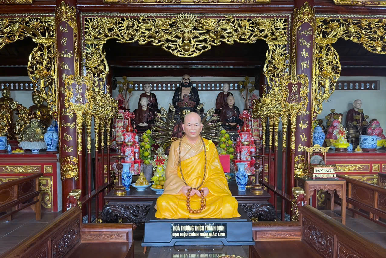 tượng hòa thượng Thích Thanh Định