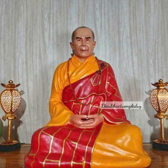 Tượng thiền sư 01
