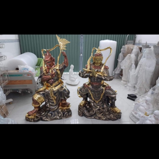Tượng Hộ Pháp